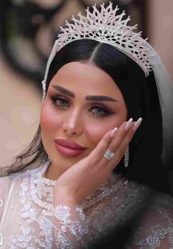 من هي شهد حكمت العزاوي عمرها وزوجها
