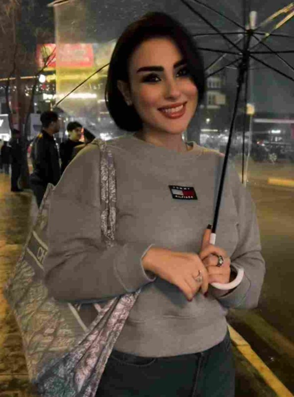 كم عمر الممثلة زينب العاني ويكيبيديا